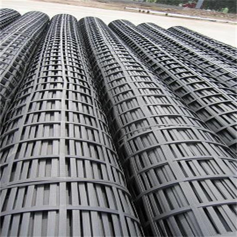 興安盟鋼塑土工格柵強度解析 性能優勢與應用前景